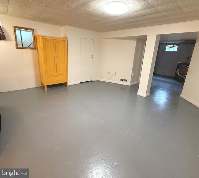 Building Photo - 8324 Loch Raven Blvd