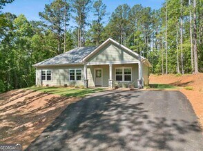 Building Photo - 183 Crooked Creek Dr