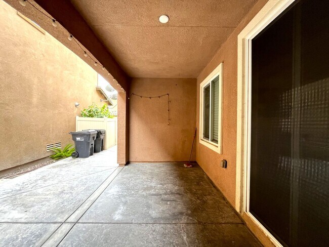 Building Photo - 14601 Serenade Dr
