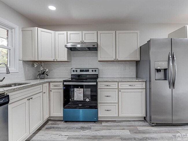 Building Photo - 19 Melville Rd