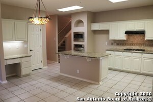 Building Photo - 18306 Beargrass Ct