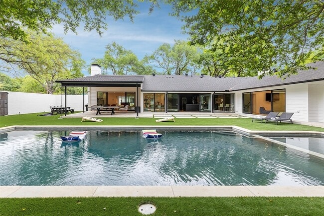 Building Photo - 5239 Edmondson Ave