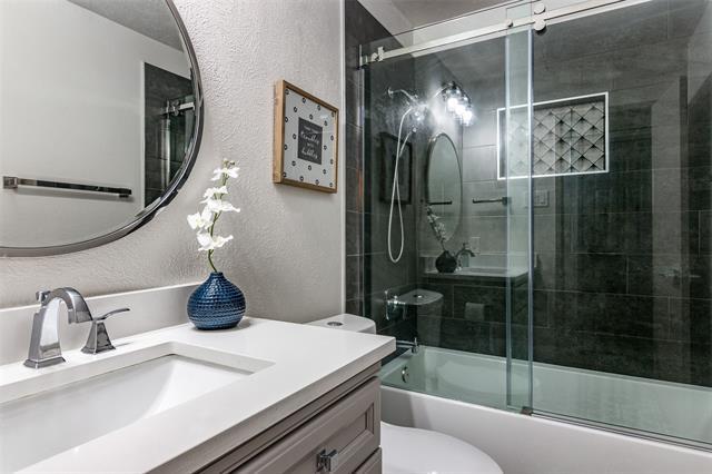 Building Photo - 1000 Middle Cove Dr