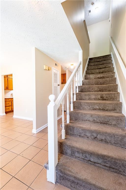 Building Photo - 2048 Laboon Cir