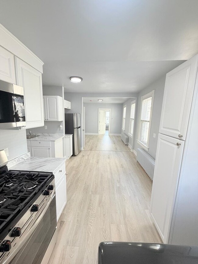 Building Photo - 39 Farren Ave