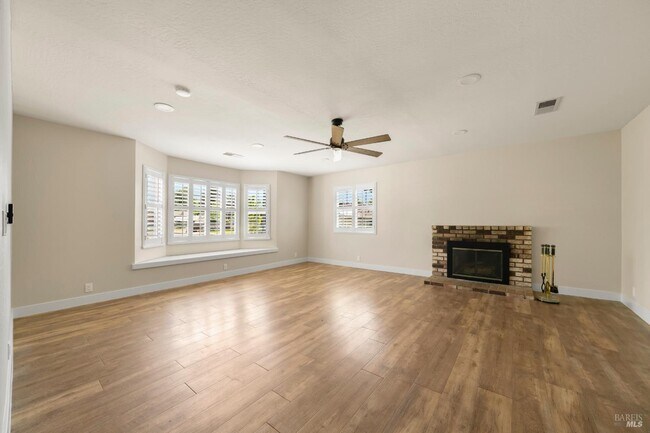 Building Photo - 436 Corte Lagos