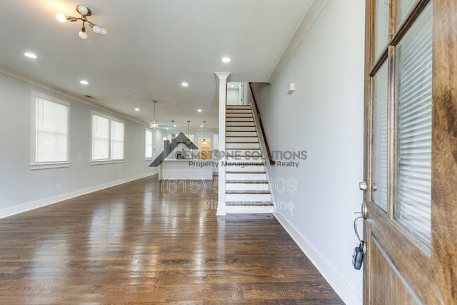 Building Photo - 628 Shelby Ave