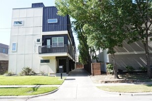 Building Photo - 5615 Bryan Pky