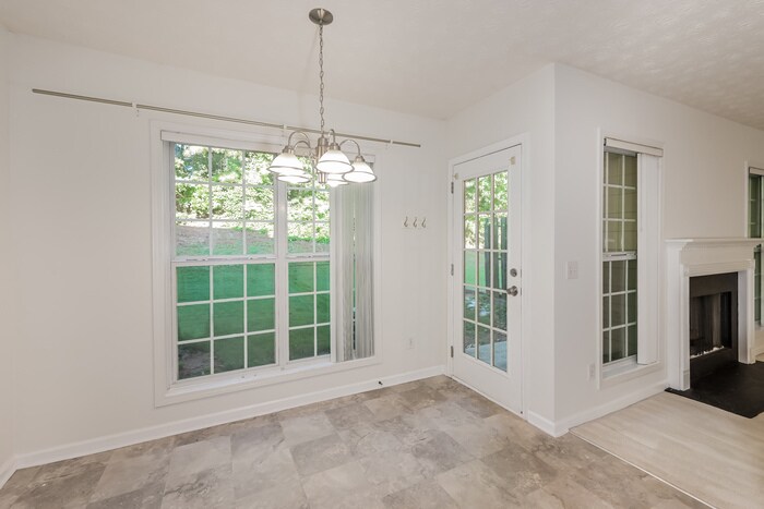 Building Photo - 336 Parkview Manor Dr