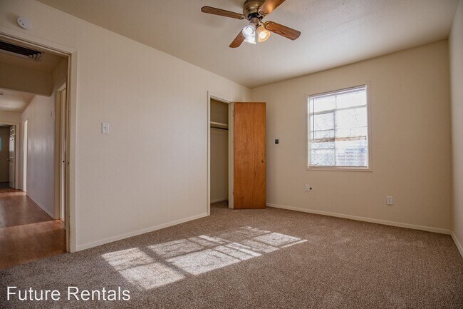 Building Photo - 3 br, 2 bath House - 1010 Dexter