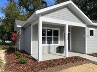 Building Photo - 540 NW 30th Ave