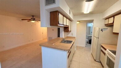 Building Photo - 5612 Rock Island Rd