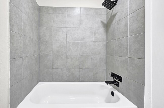 Building Photo - 9611 Camrose Ct