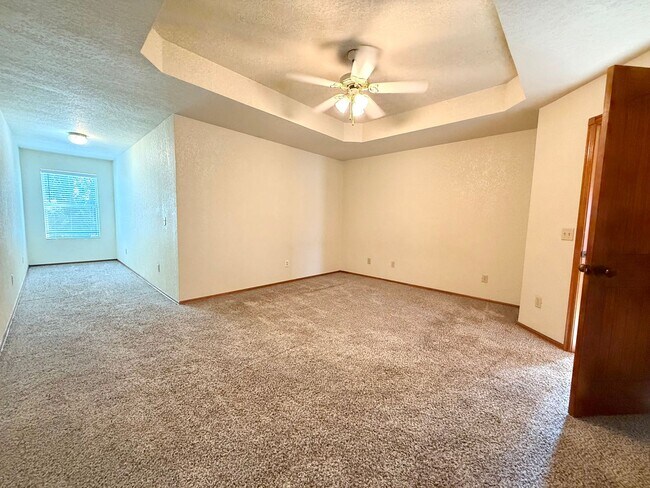 Building Photo - 3320-3322 Ridgecrest Cir