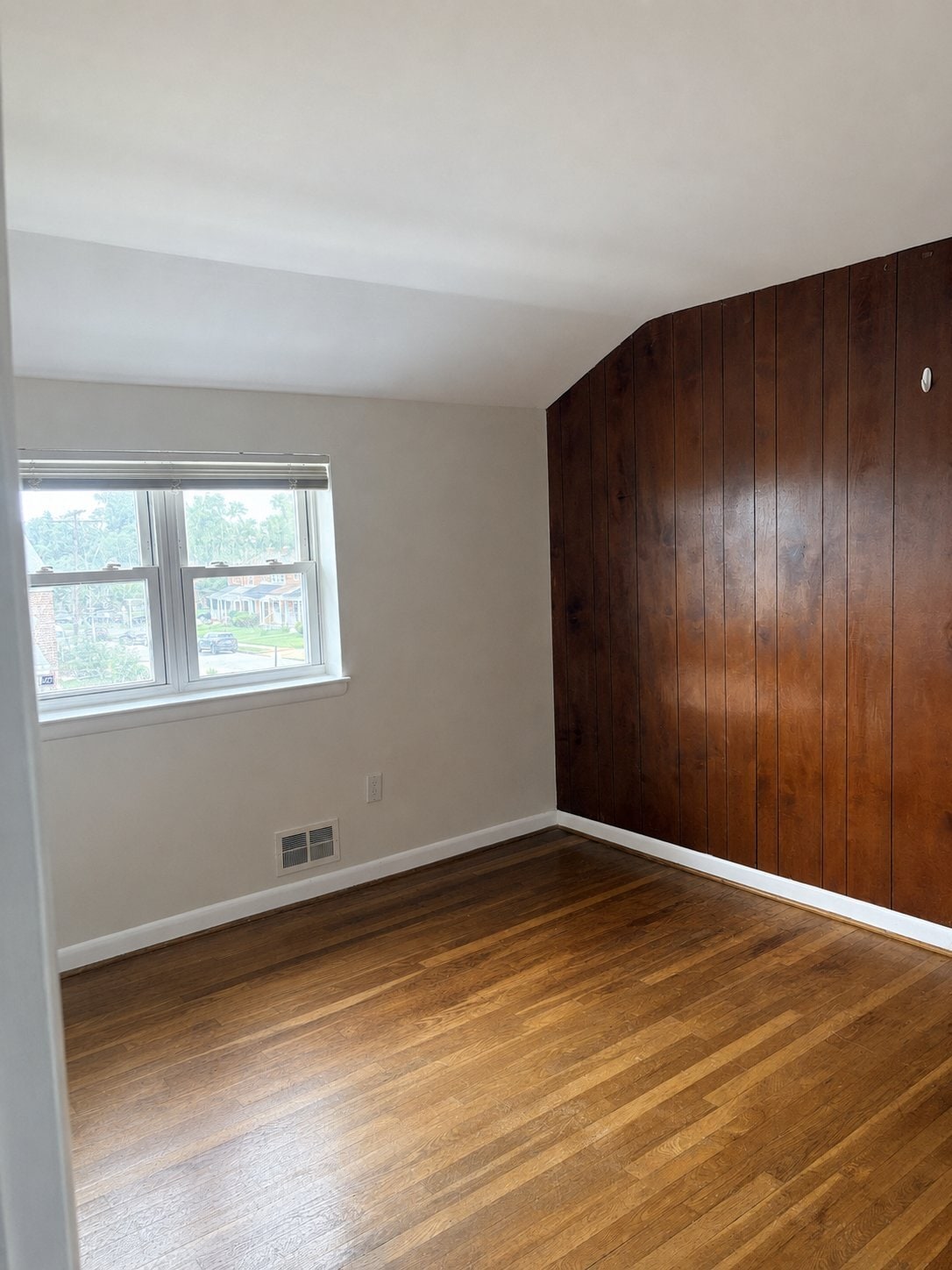 Building Photo - 4821 Williston St