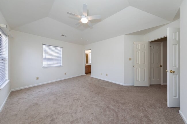 Building Photo - 308 Ferguson Bend