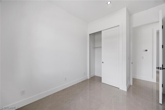 Building Photo - 1057 Halby Ave S