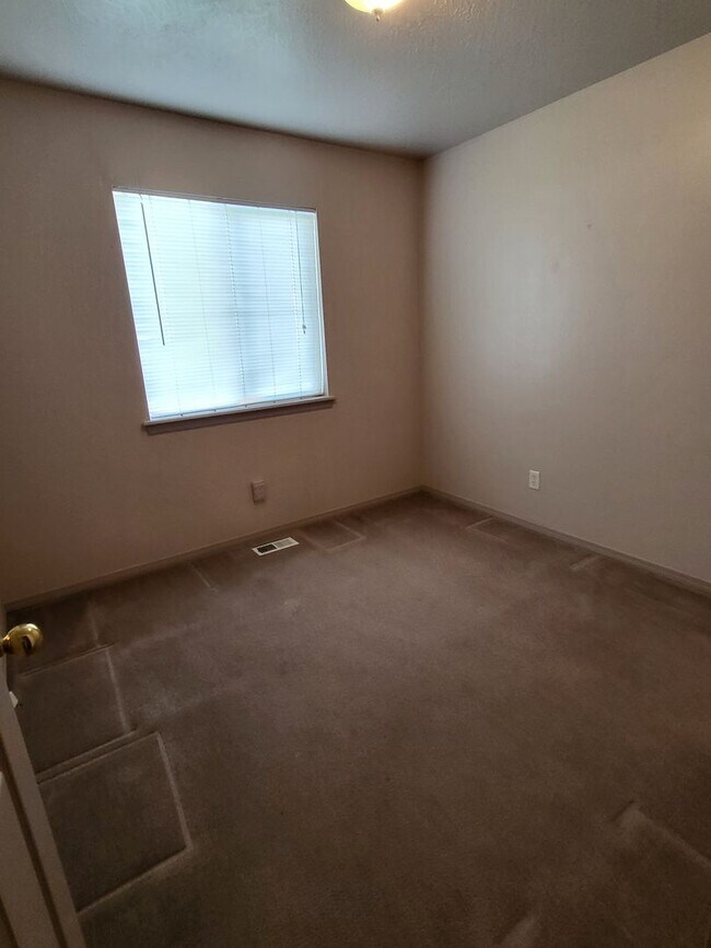 Building Photo - Cute Nampa Home
