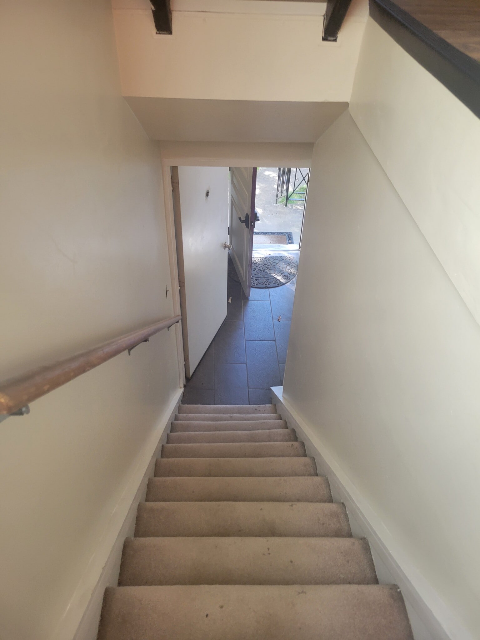 Entry stairs with private door and shared alcove - 1043 S Trenton Ave