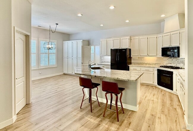 Building Photo - 844 Signorelli Cir