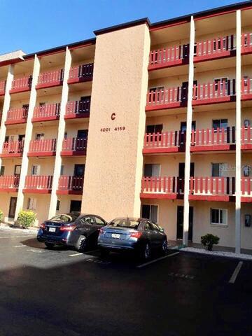 Primary Photo - 4107 Lake Bayshore Dr