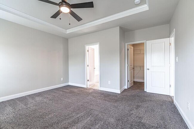 Building Photo - 151 Titleist Ct