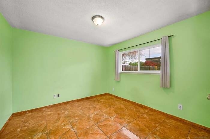 Building Photo - 714 Begonia St