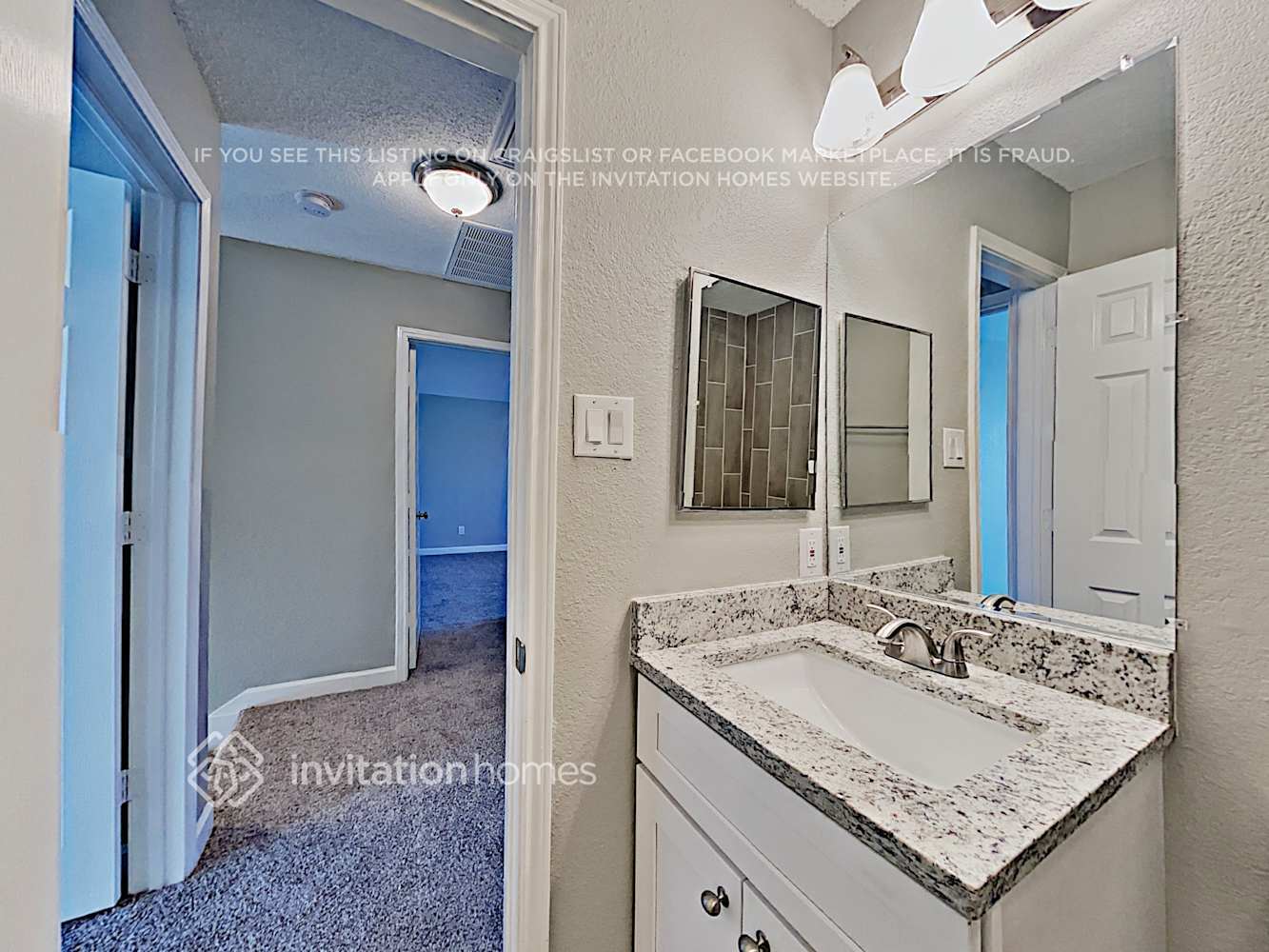 Building Photo - 7992 Roundtable Rd