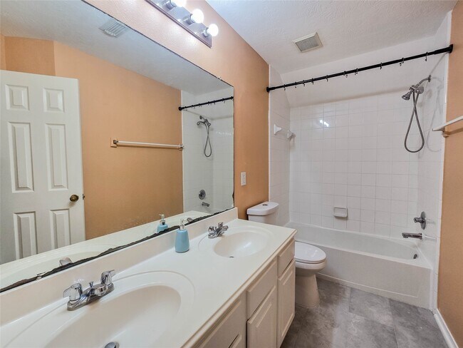 Building Photo - 7519 Lassiter Hollow Ln