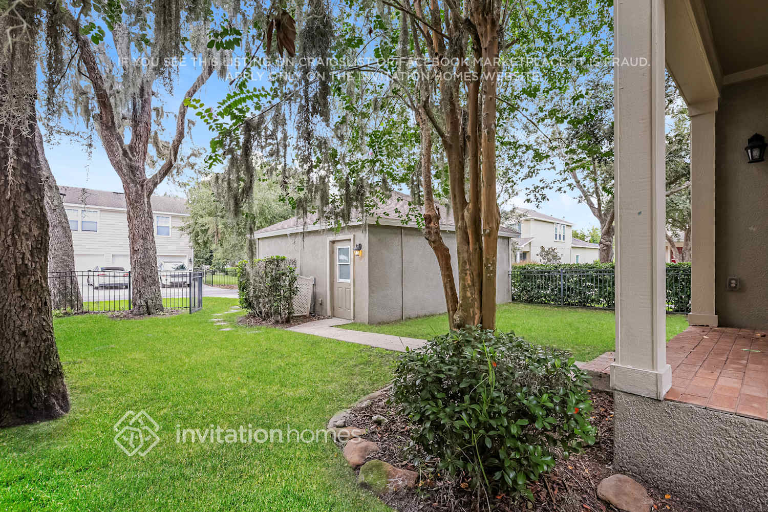 Building Photo - 5901 Grand Loneoak Ln