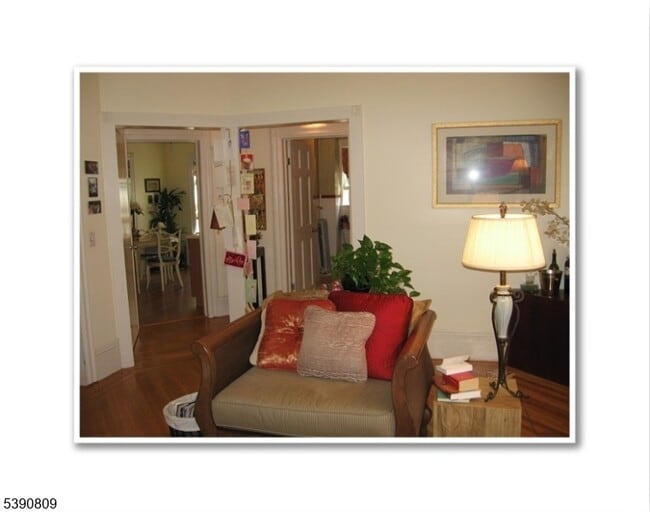 Building Photo - 177 Ashland Ave