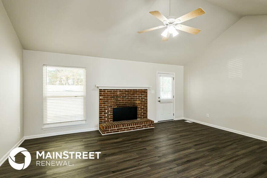 Building Photo - 6900 Applegate Ln