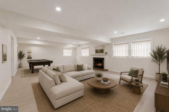 Building Photo - 7107 Sontag Way