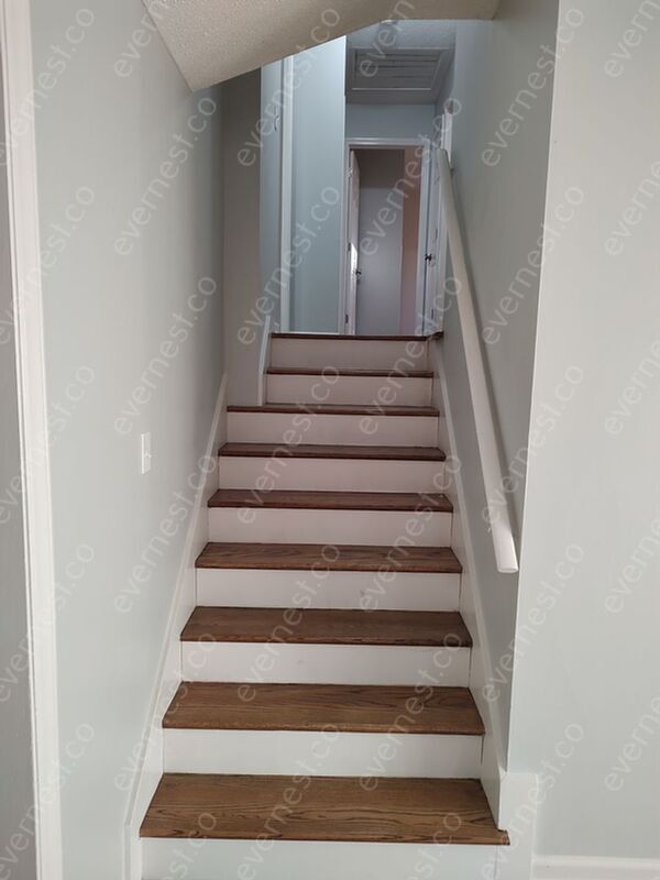 Building Photo - 916 Dorton Ln