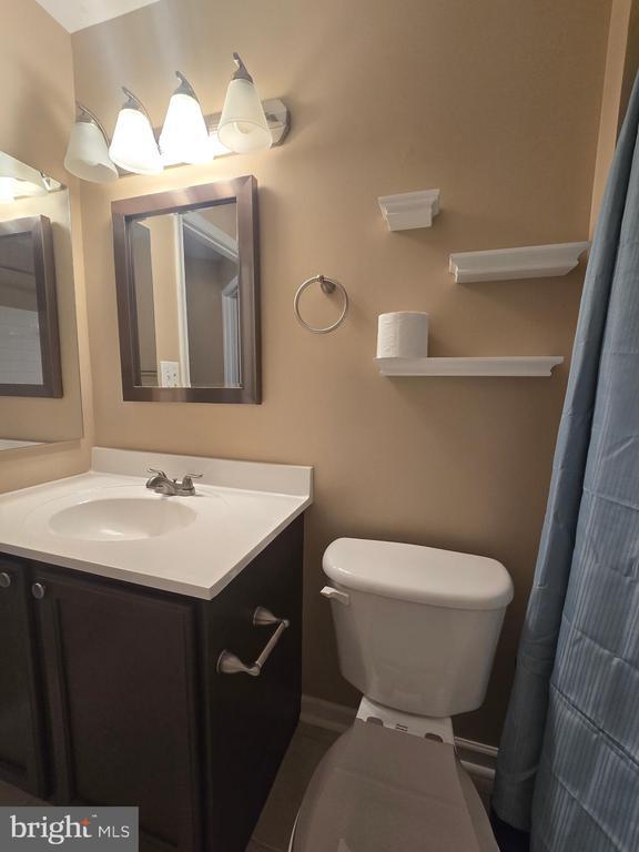 Building Photo - 160 Leeds Creek Cir