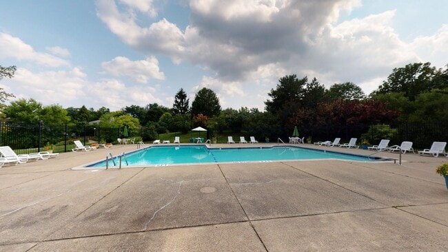 Building Photo - 773 Peninsula Ct