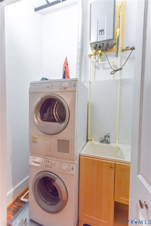 Building Photo - 105 E Broad St