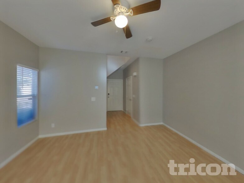 Building Photo - 1445 Little Spring Ct