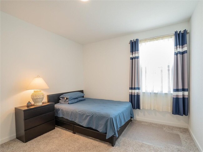 Building Photo - 14020 Neskar Dr