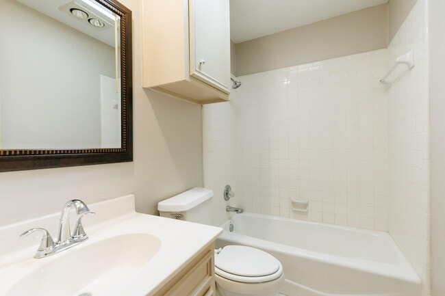 Building Photo - 8210 Chicago Ave