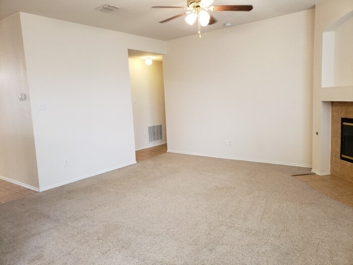 Building Photo - 8209 Swan Park Dr