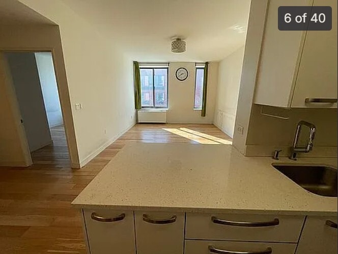 Building Photo - 8 Vanderbilt Ave