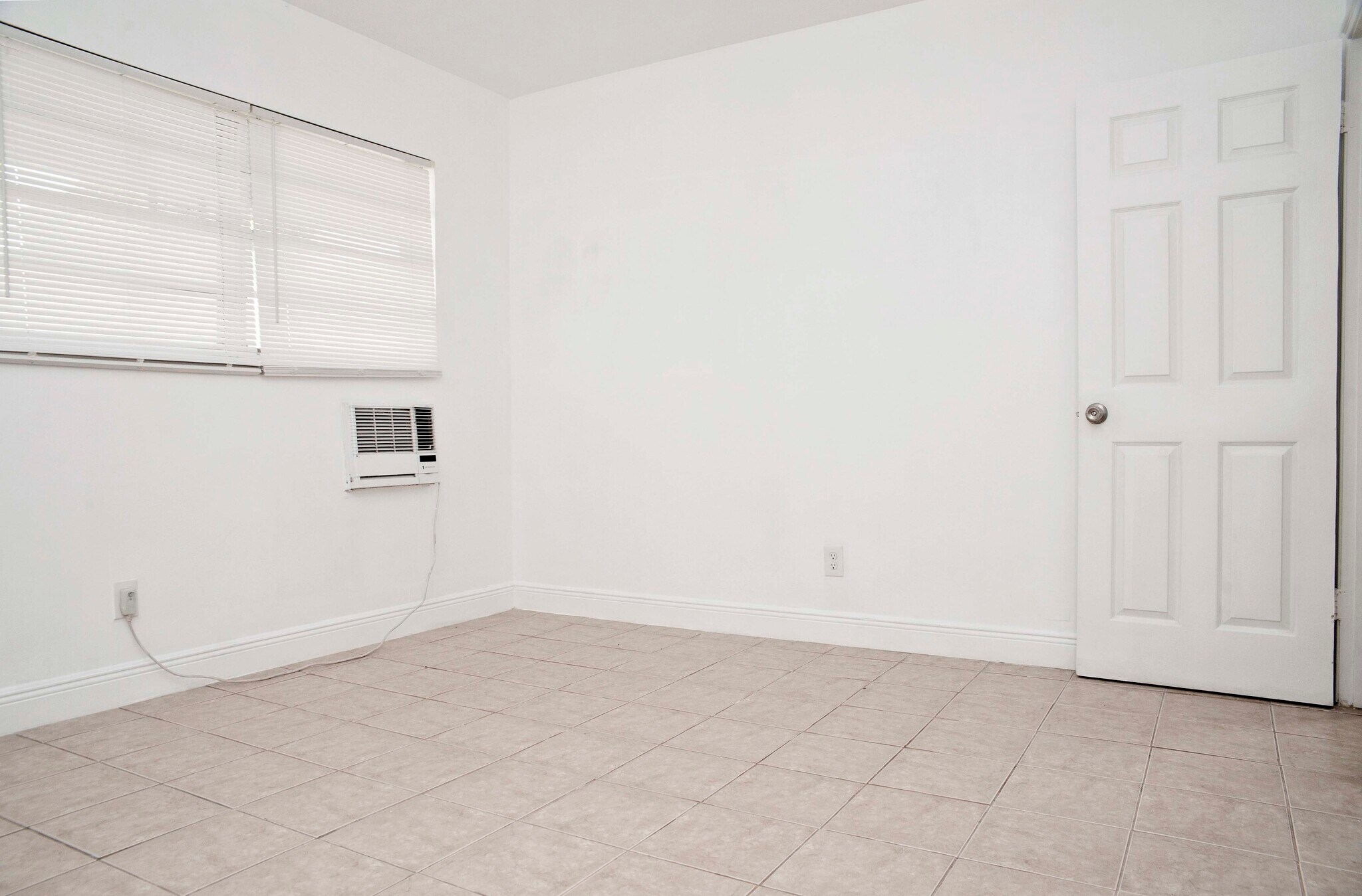 Building Photo - 2306 Fillmore St