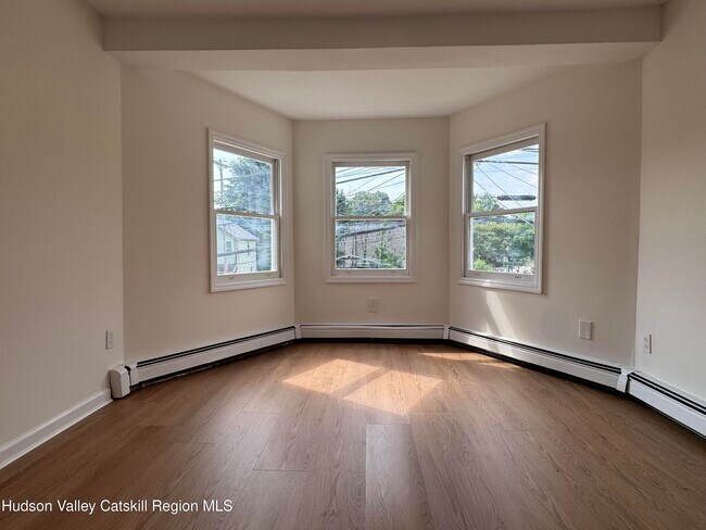 Building Photo - 199 Greenkill Ave