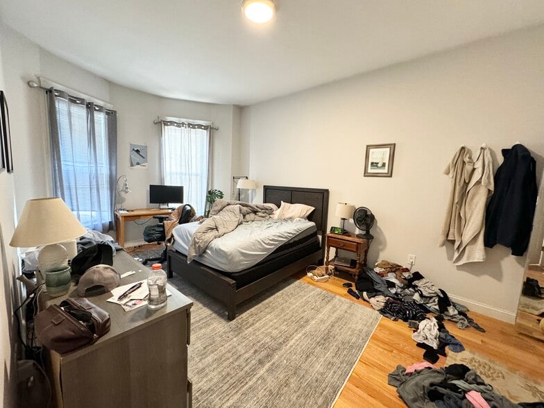 Building Photo - 9 Grant St