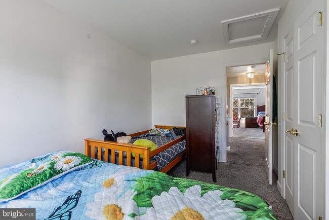 Building Photo - 8265 Glade Bank Dr