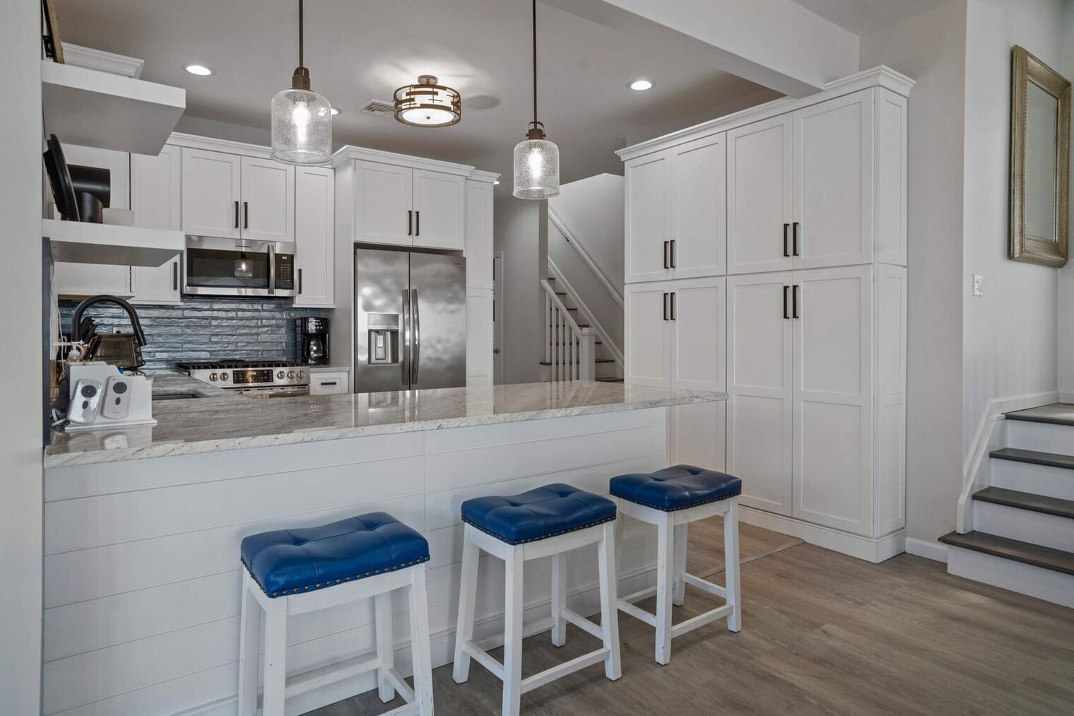 Building Photo - 76 Creek Rd