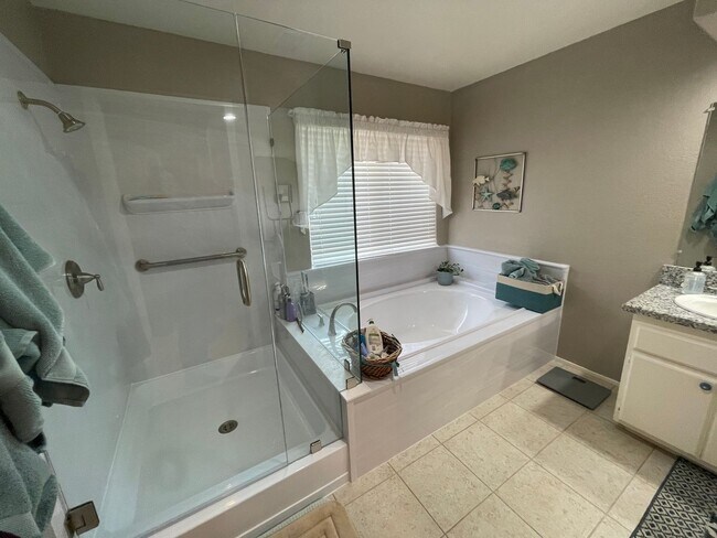 Building Photo - Fully Furnished 3BR Home with Private Pool – 5-Month Lease in Poway (May–Oct 2026)