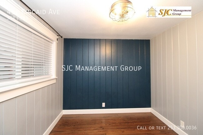 Building Photo - 412 Kincaid Ave