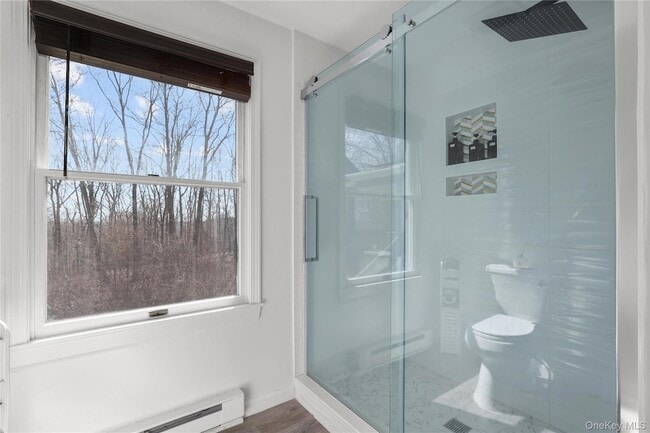 Building Photo - 10 Vernon Dr